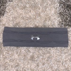 Under Armour headband